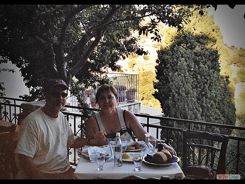 Apeiranthos Phil and Deb having lunch